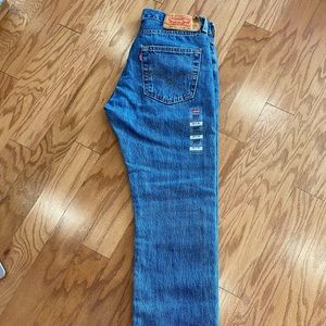 Levi’s Straight Leg Medium Wash Jeans